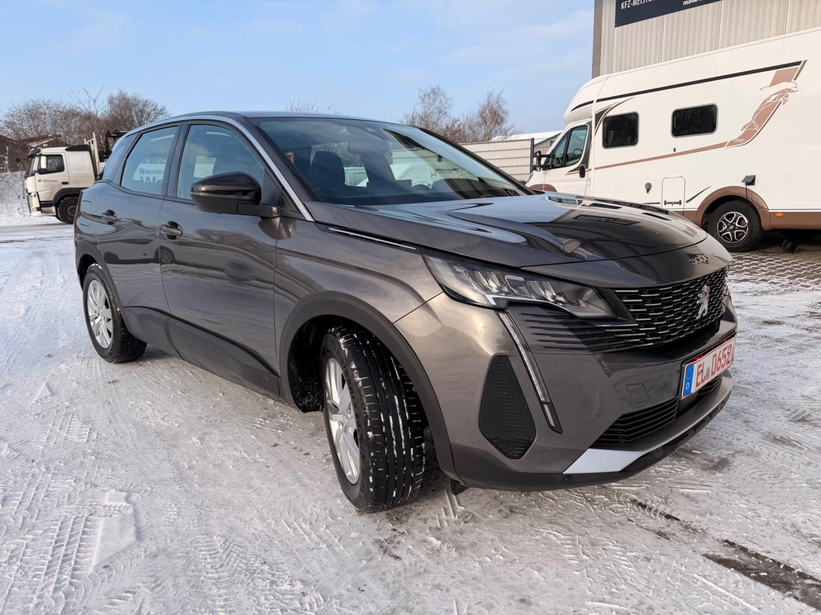 Peugeot 3008 1.5 HDI Active Pack !!! Gepflegt !!!