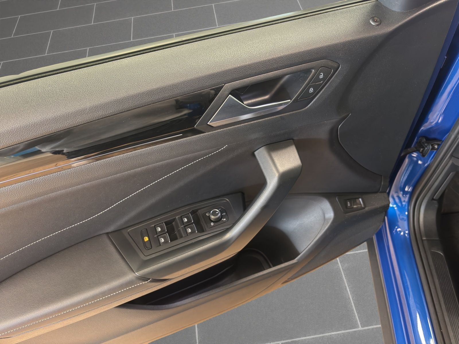 Volkswagen T-Roc - Bild 14