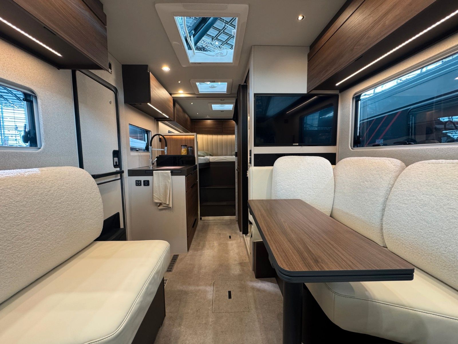 Fahrzeugabbildung Bürstner Signature SFT 7.0 NEUHEIT MODELL 2026!