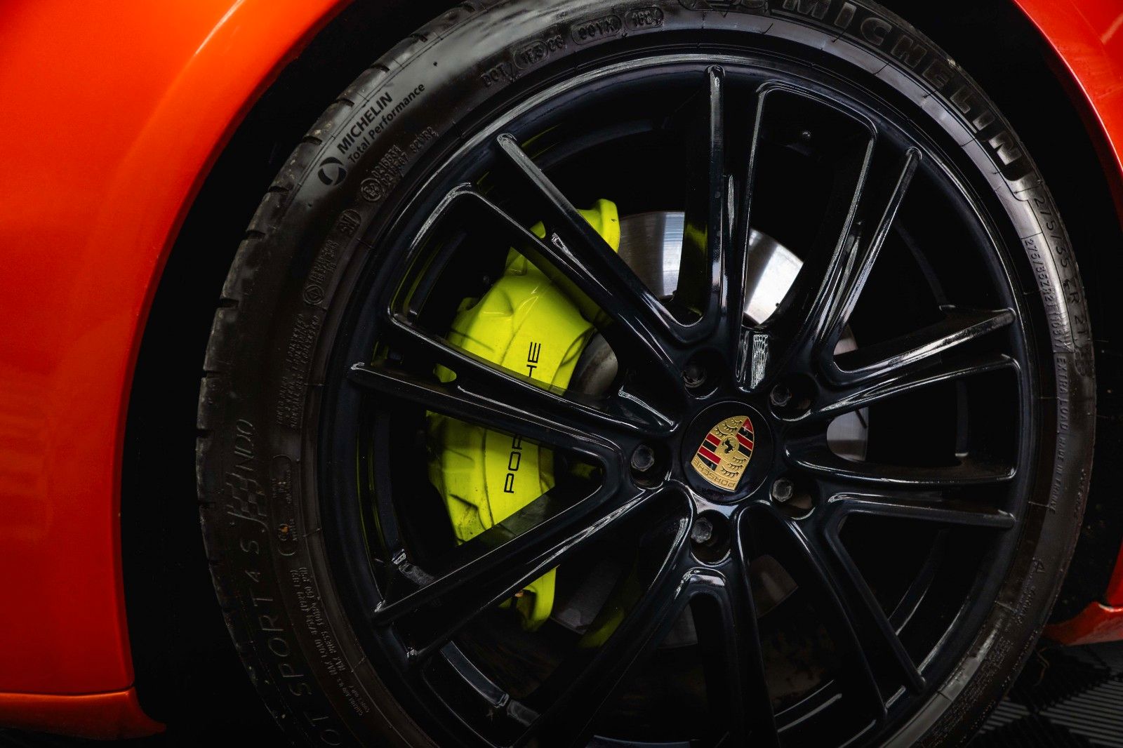 Fahrzeugabbildung Porsche Panamera Turismo 4 E-Hybrid Sport-Design *Pano*