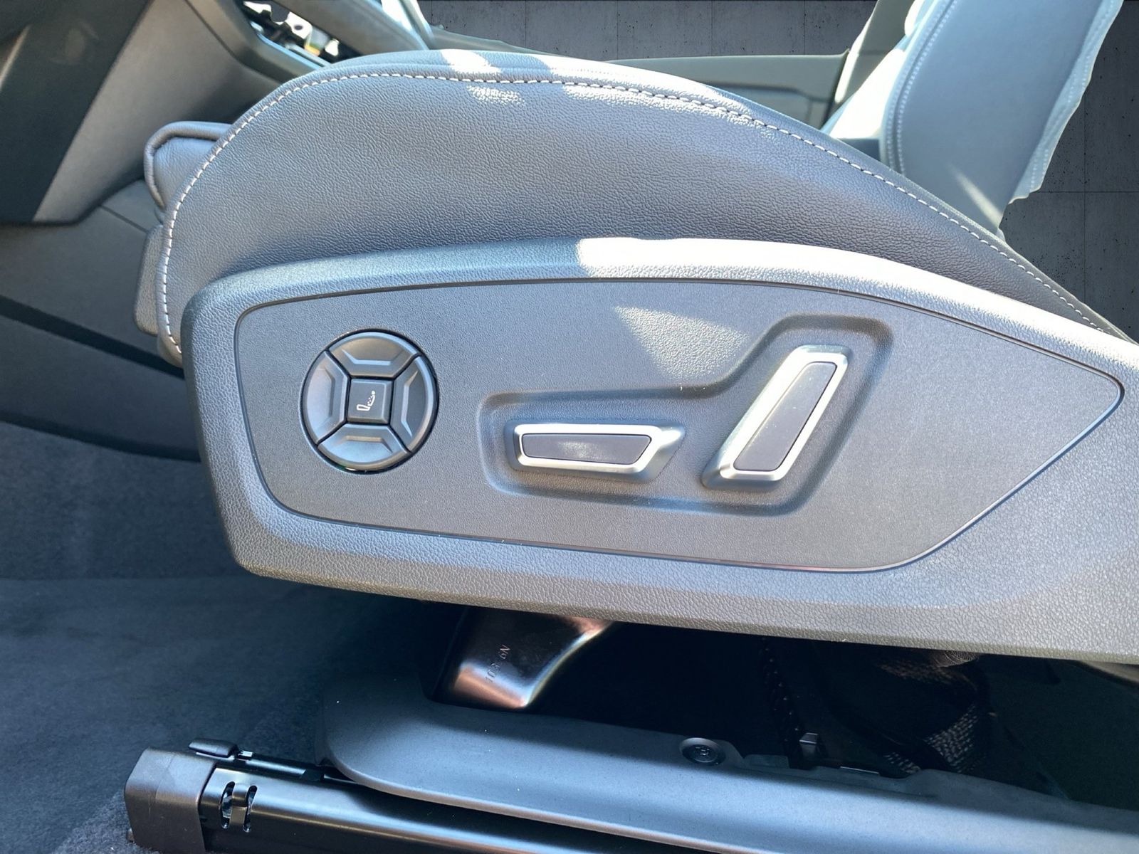 Audi Q6 e-tron - Bild 19