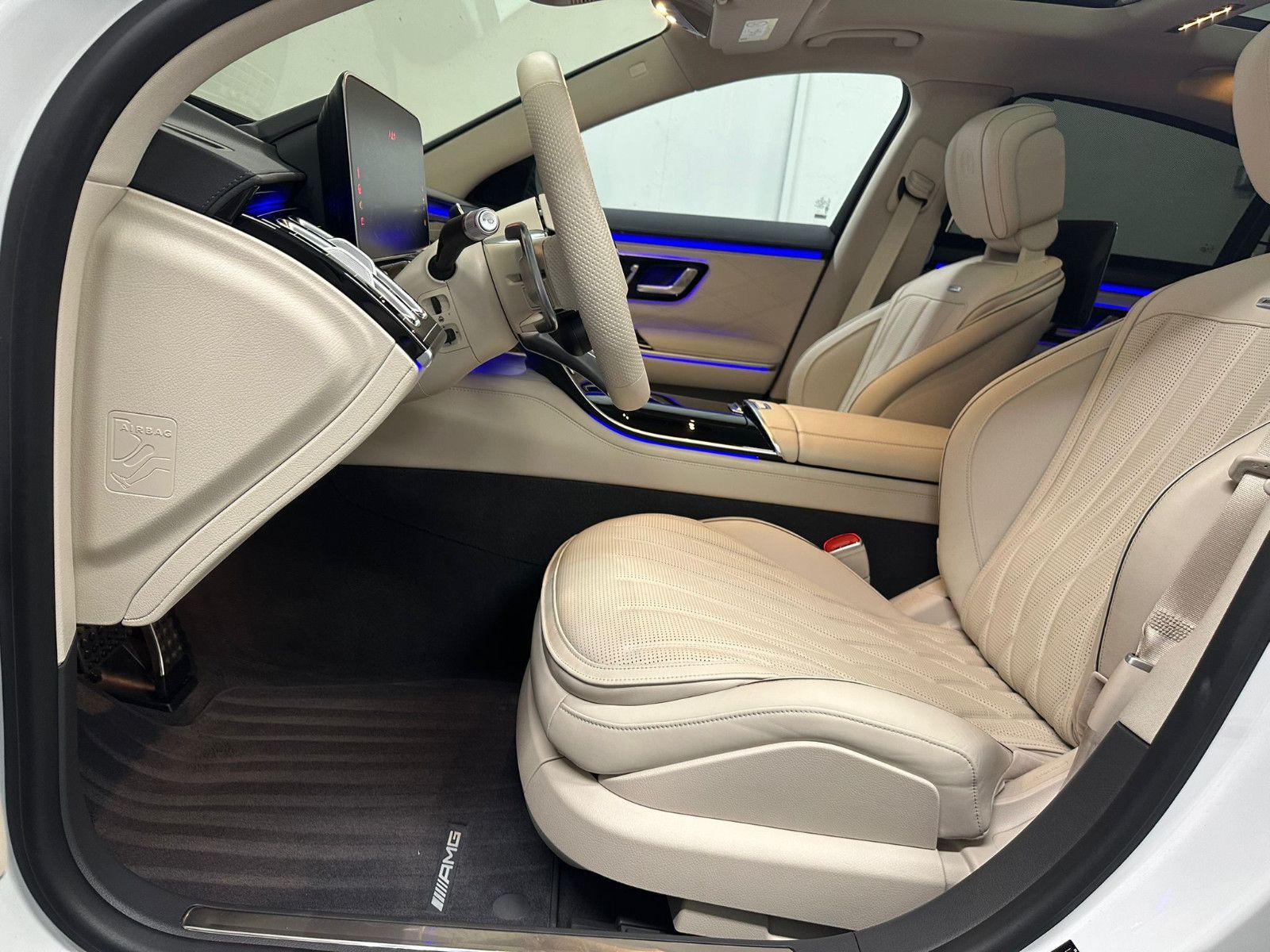 Fahrzeugabbildung Mercedes-Benz S 63 E Performance L  *KERAMIK*PANORAMA*TV*