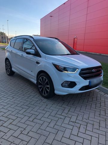 Ford Kuga 2.0 180KM 4x4 st-line