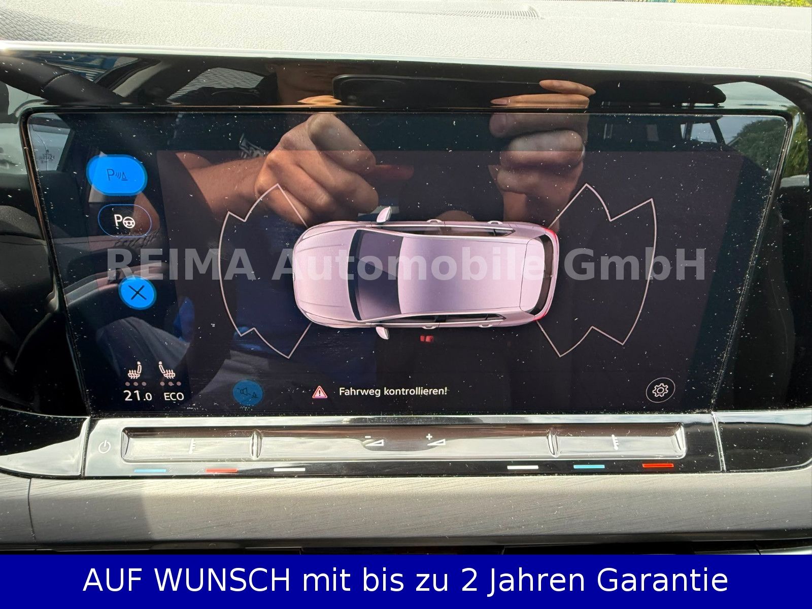 Fahrzeugabbildung Volkswagen Golf VIII Lim. Style eHybrid, ACC, LED, AHK