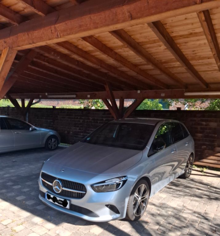 Image of Mercedes-Benz B 200