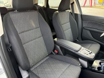 BMW 220i Active Tourer DAB LED Komfortzg. Shz