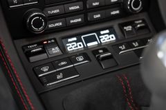 PORSCHE Boxster 718 Spyder I APPROVED I BOSE I Exclusive