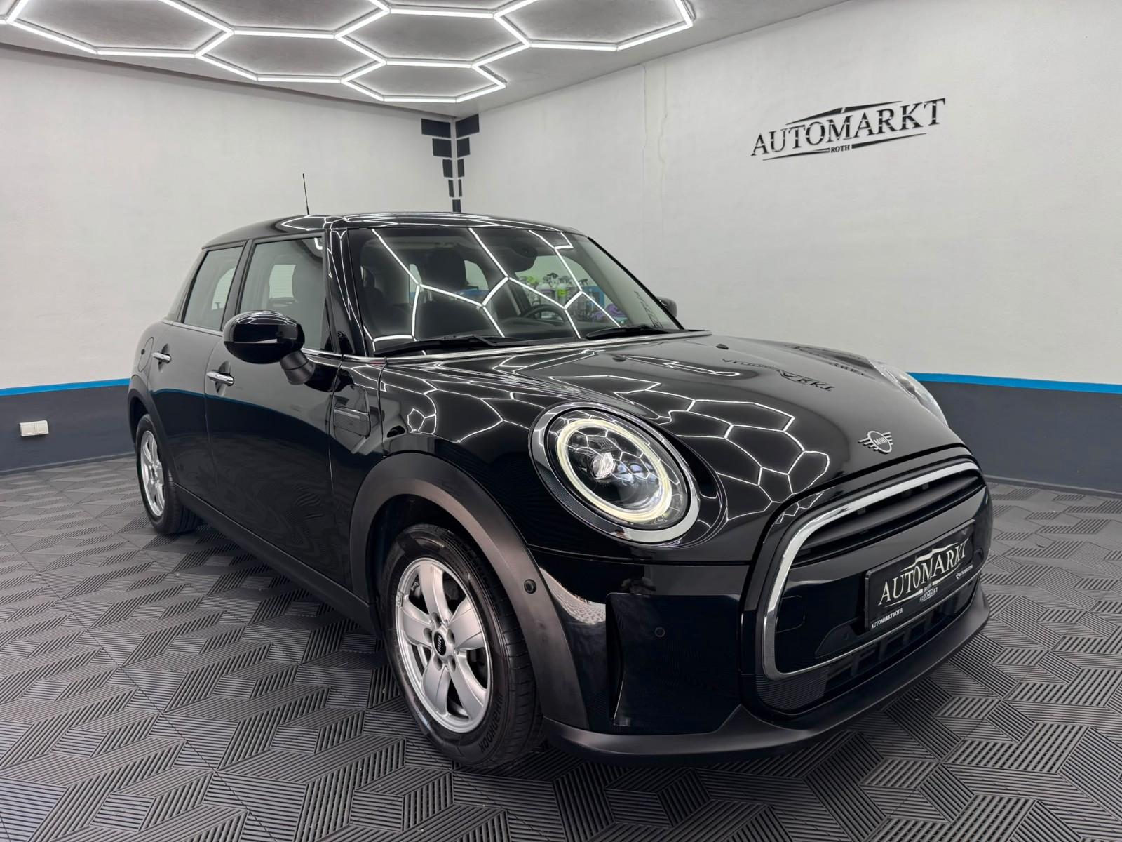 MINI Cooper Essential Trim|1.5|LIM|STEPTRONIC|NAV|LED