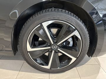 Fotografie 4 des Opel Astra Sports Tourer 1.5 D Automatik GS