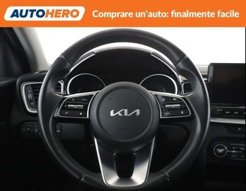 KIA XCeed - 12