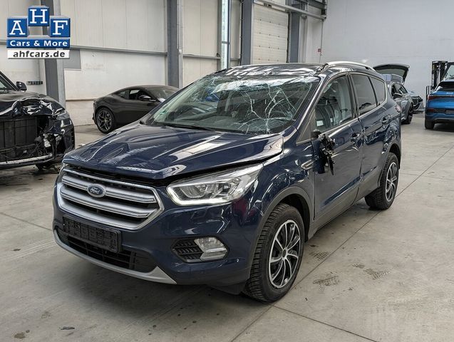 Ford Kuga 1.5 EcoBoost Cool & Connect NAVI PDC SHZG