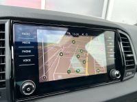 SKODA Karoq 1.5 TSI DSG Sportline PANO AHK 5 J. GAR bei Autohaus Landmann & Maier OHG