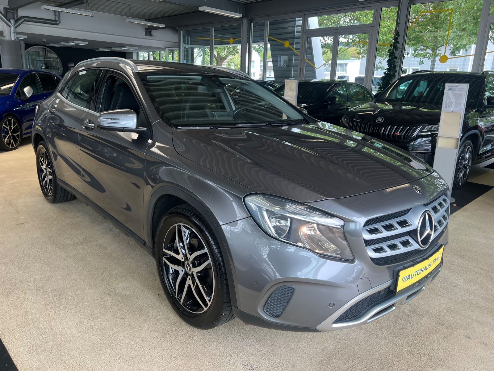 Fahrzeugabbildung Mercedes-Benz GLA 200 * SPORT-LINE URBAN * 1.HAND *