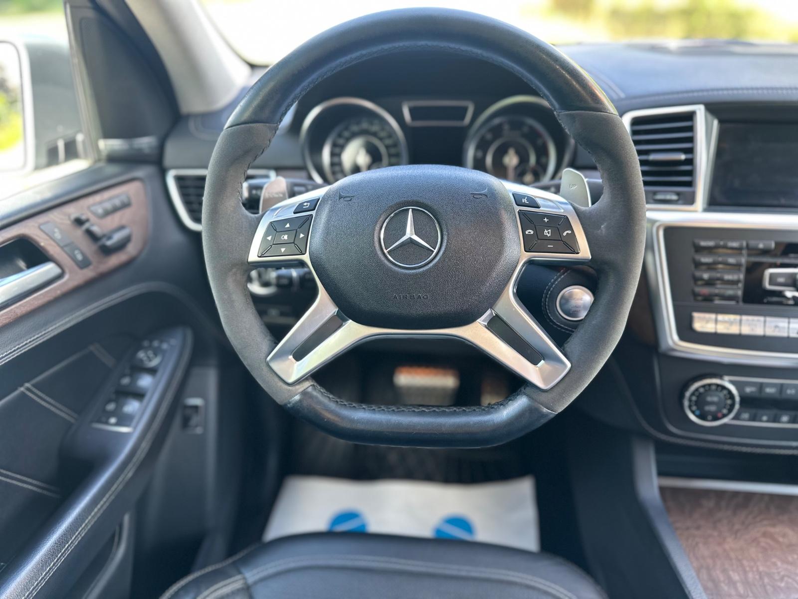 Mercedes-Benz ML 63 AMG 4Matic*Vollausstattung*AHK*360°*Harman