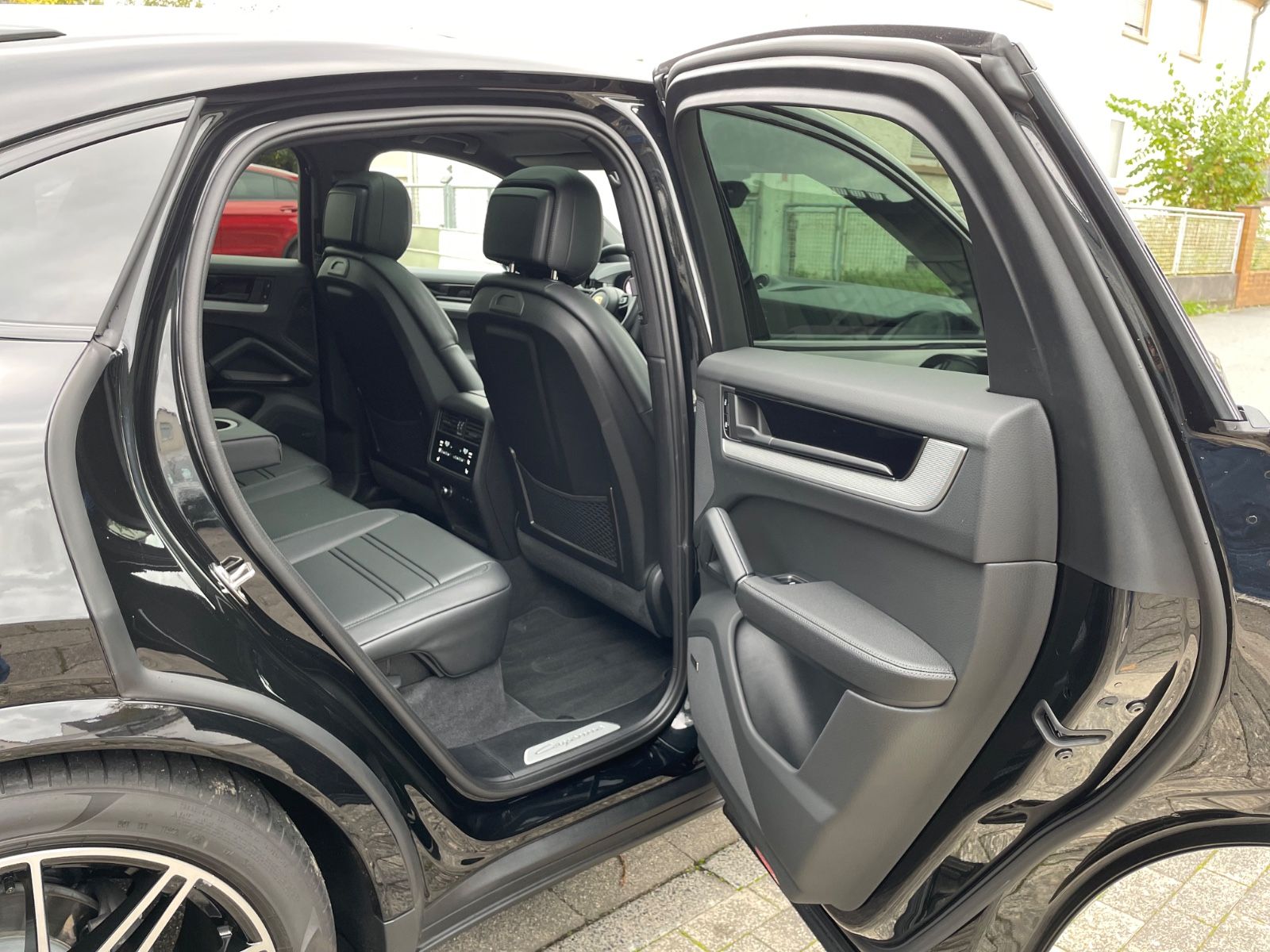 Fahrzeugabbildung Porsche Cayenne V6 Coupe |ACC|HUD|PASM|3.Displ.|Bose|22"