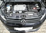 Volkswagen Touran 1.6 TDI CUP ParkPilot Navi Lei - Volkswagen Touran CUP mit Diesel-Antrieb