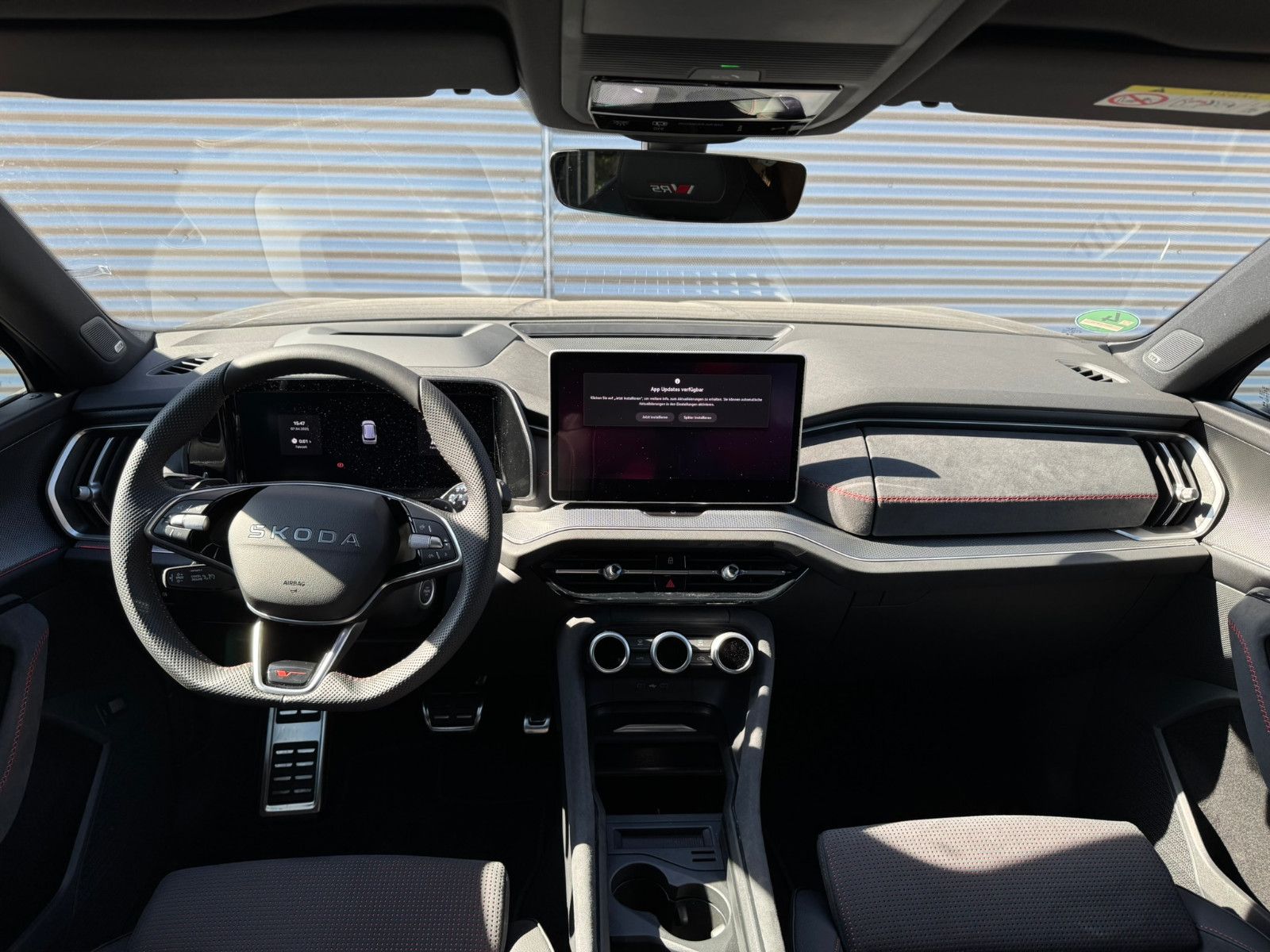 Fahrzeugabbildung SKODA Kodiaq 2.0 TSI  DSG 4x4 RS AHK 7-Sitzer
