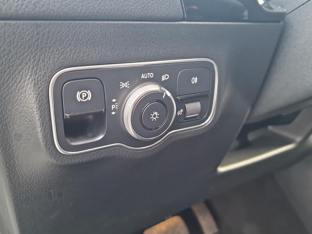 Mercedes-Benz GLA 180