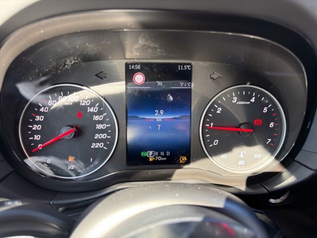 Fahrzeugabbildung Mercedes-Benz T-Klasse 180 lang Rollstuhlrampe