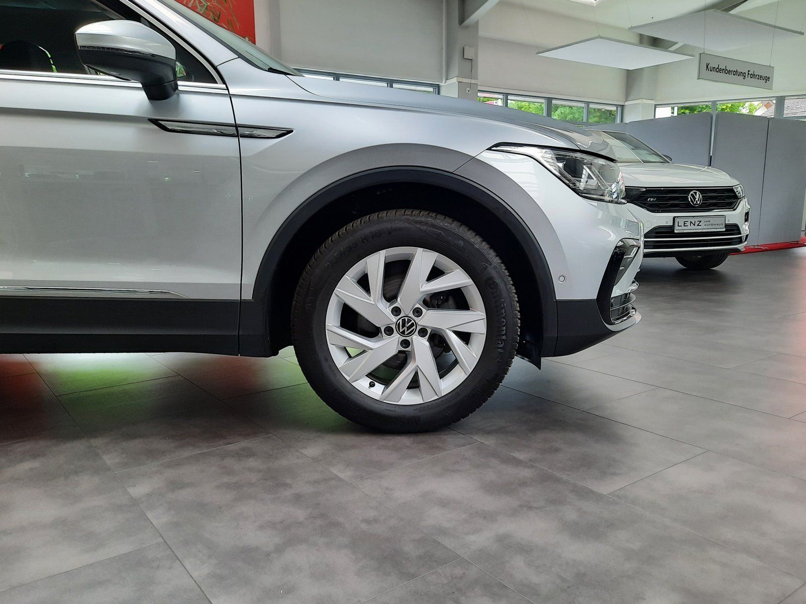Fahrzeugabbildung Volkswagen Tiguan Elegance TDI DSG*AHK*Cam*LED*ACC*PDC*App*