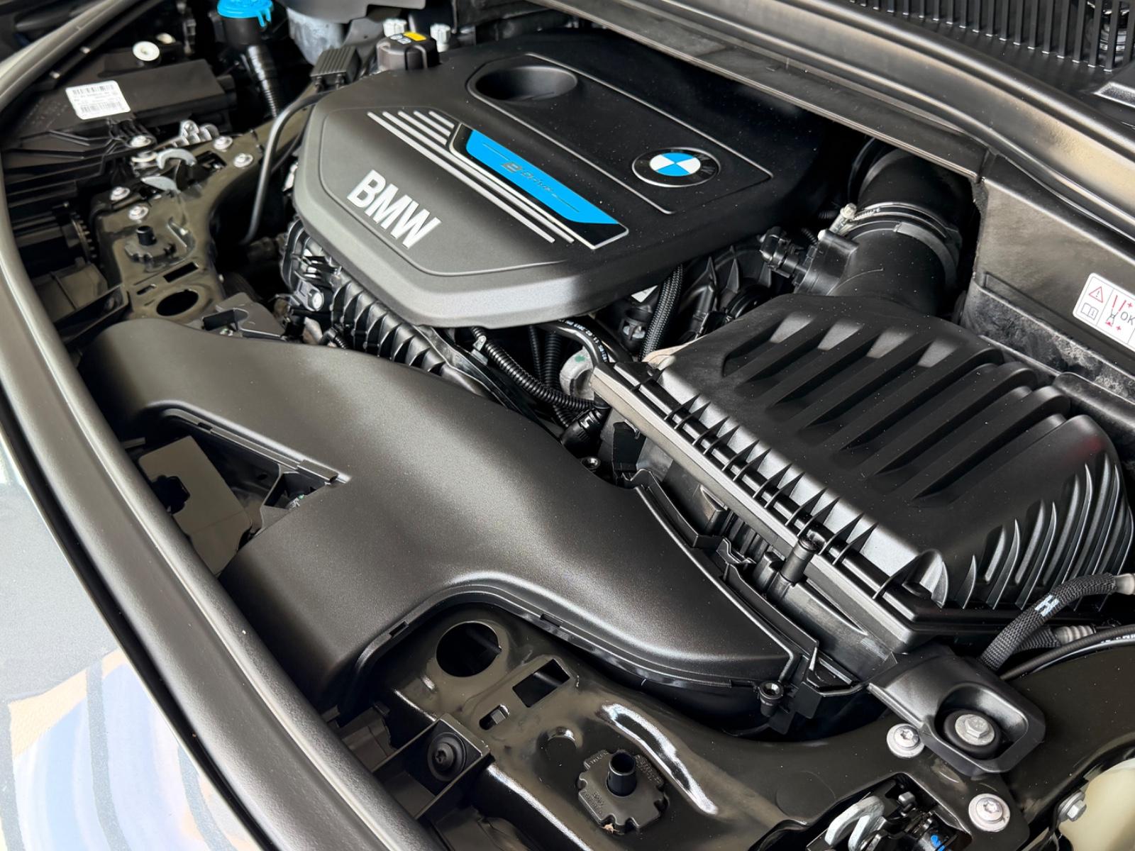 BMW 225 XE*LUXURY*PANO*LEDER*KAM*HARMAN*MEMORY*KEY*