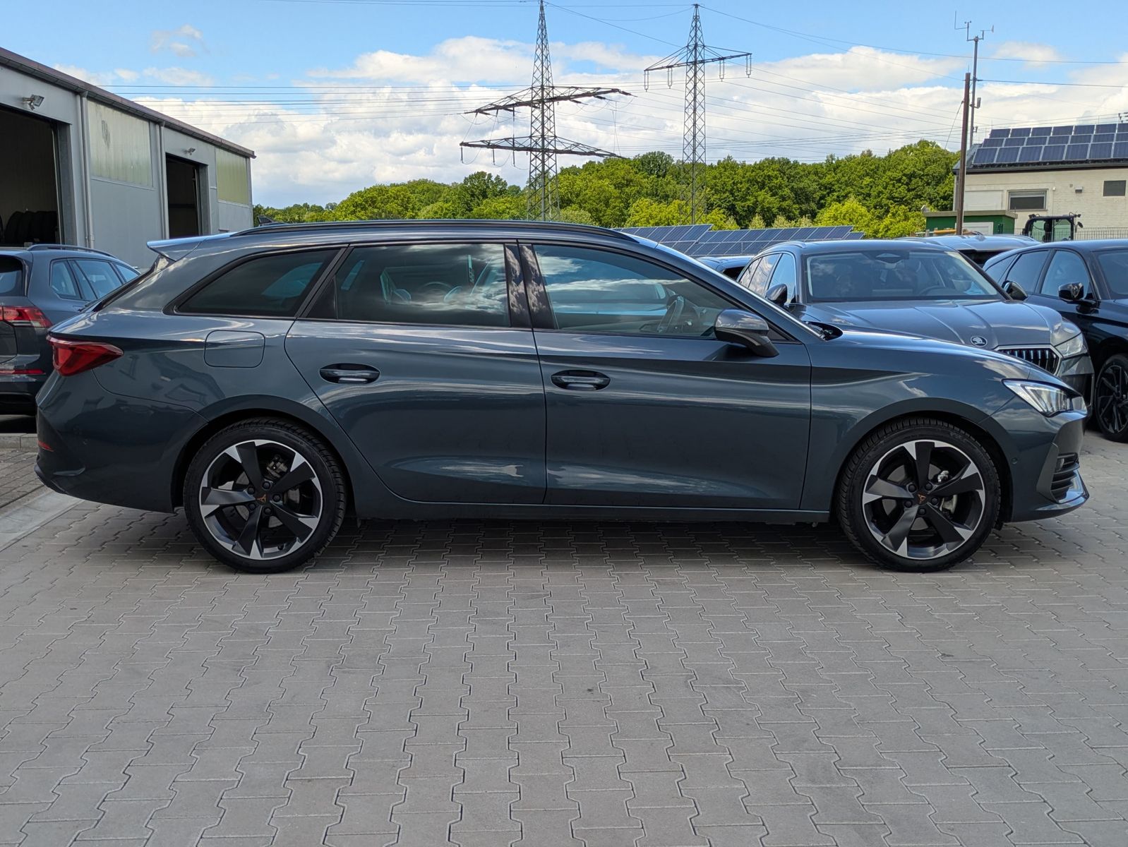 Fahrzeugabbildung CUPRA Leon 1.5 eTSI DSG MATRIX-LED*ACC*APP*KAMERA*18"
