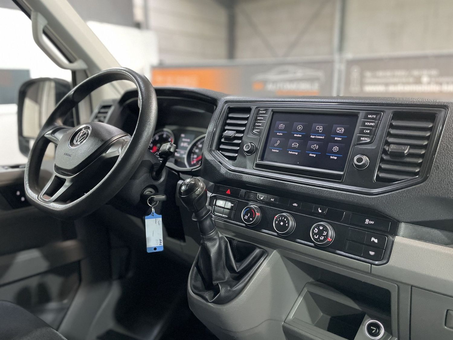 Fahrzeugabbildung Volkswagen Crafter Kasten 35 Hochdach #Kamera#AHK