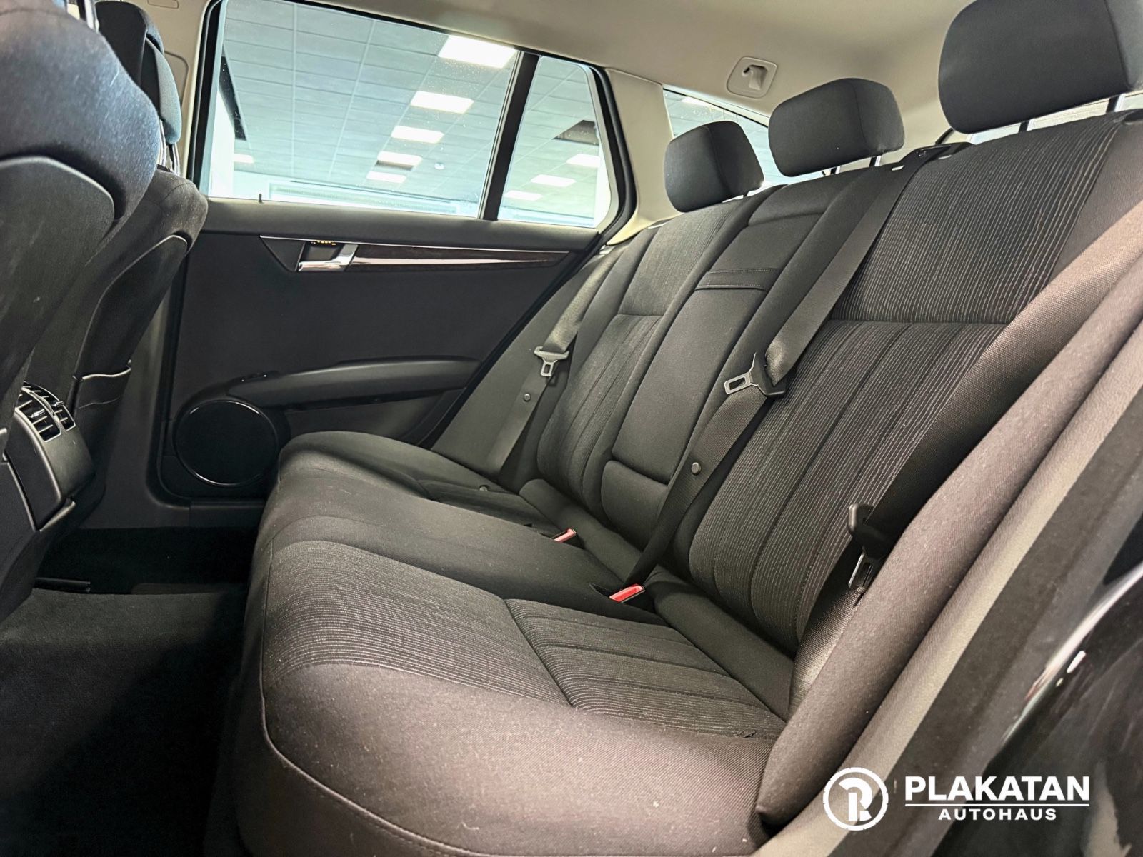 Fahrzeugabbildung Mercedes-Benz C 200 Kompressor Navi, Parksensoren, Service Neu