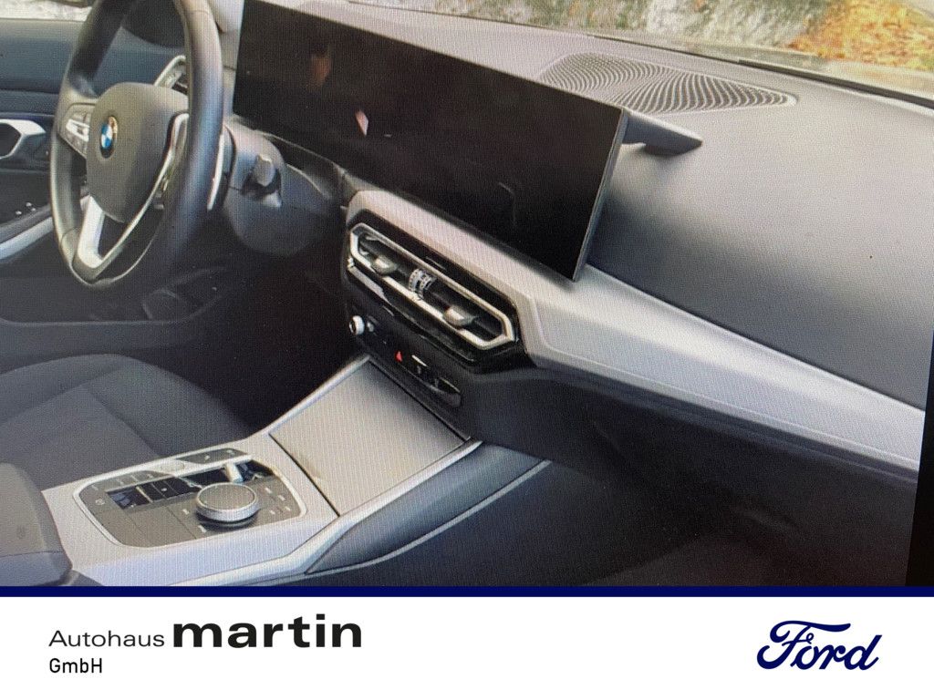 Fahrzeugabbildung BMW 318 d SHADOW KEYLESS MEMORY PDC SHZ NAVI AHK LED