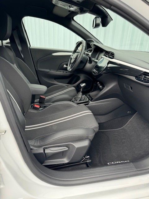 Fahrzeugabbildung Opel Corsa F GS Navi*Sitzh.*Kamera*Allw.