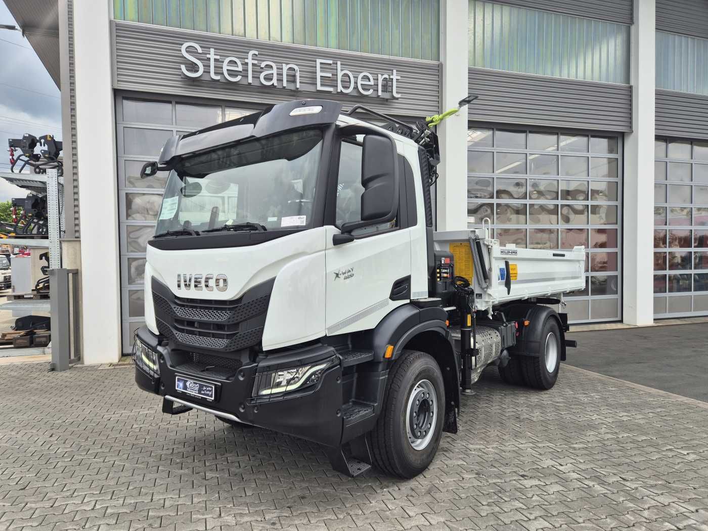 Fahrzeugabbildung Iveco X-Way AD200X42/P HR OFF Hiab X-HIDUO 118E-3 Funk