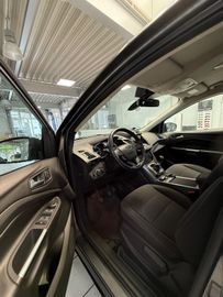 Ford Kuga - 7