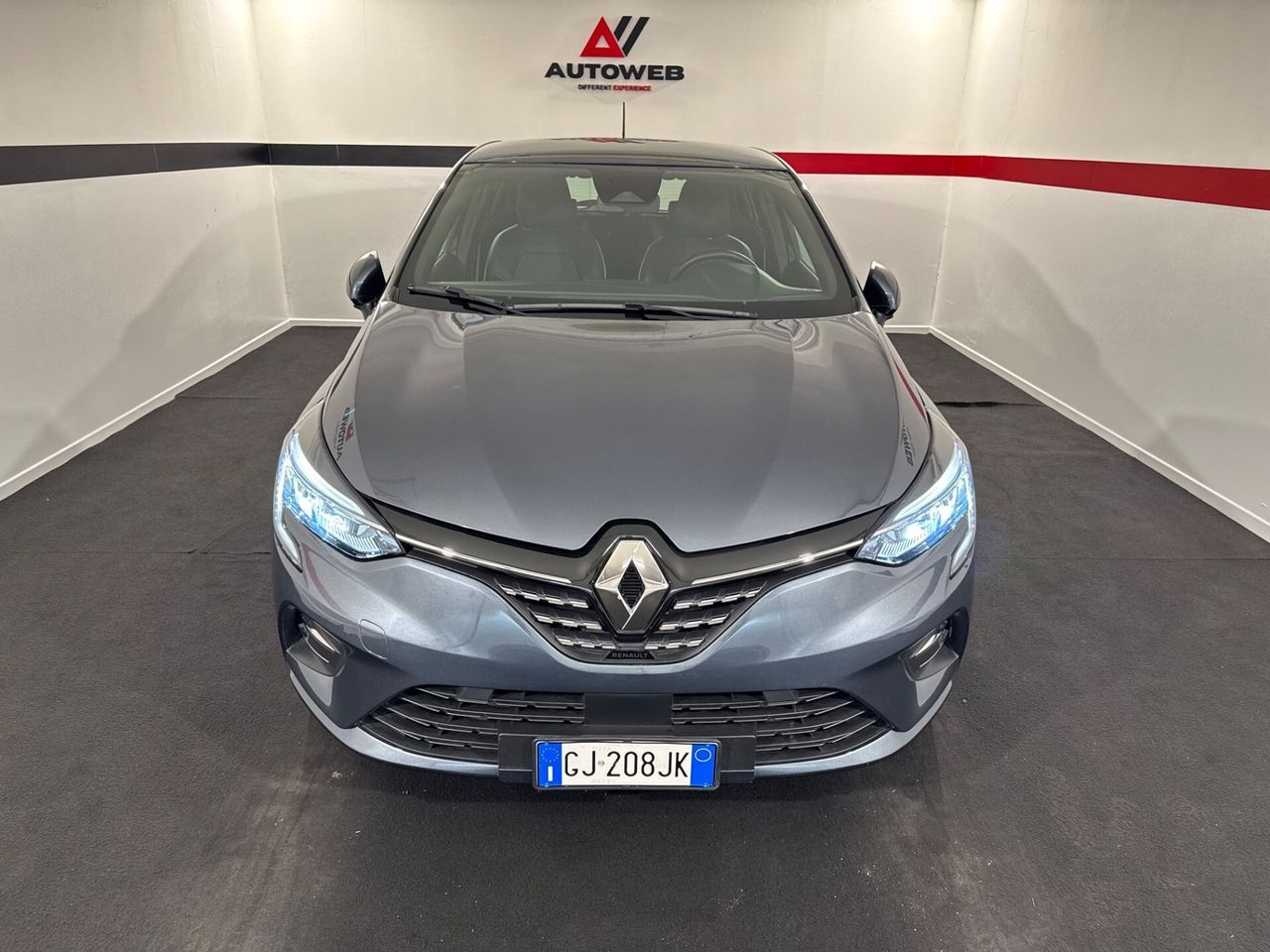 Renault Clio Full Hybrid E-Tech 140 CV 5 porte I imagem 2