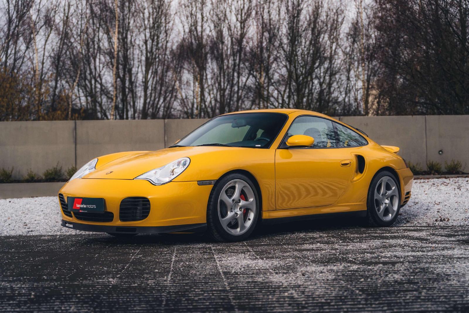 Porsche 996 Turbo / Speed Yellow / Manual