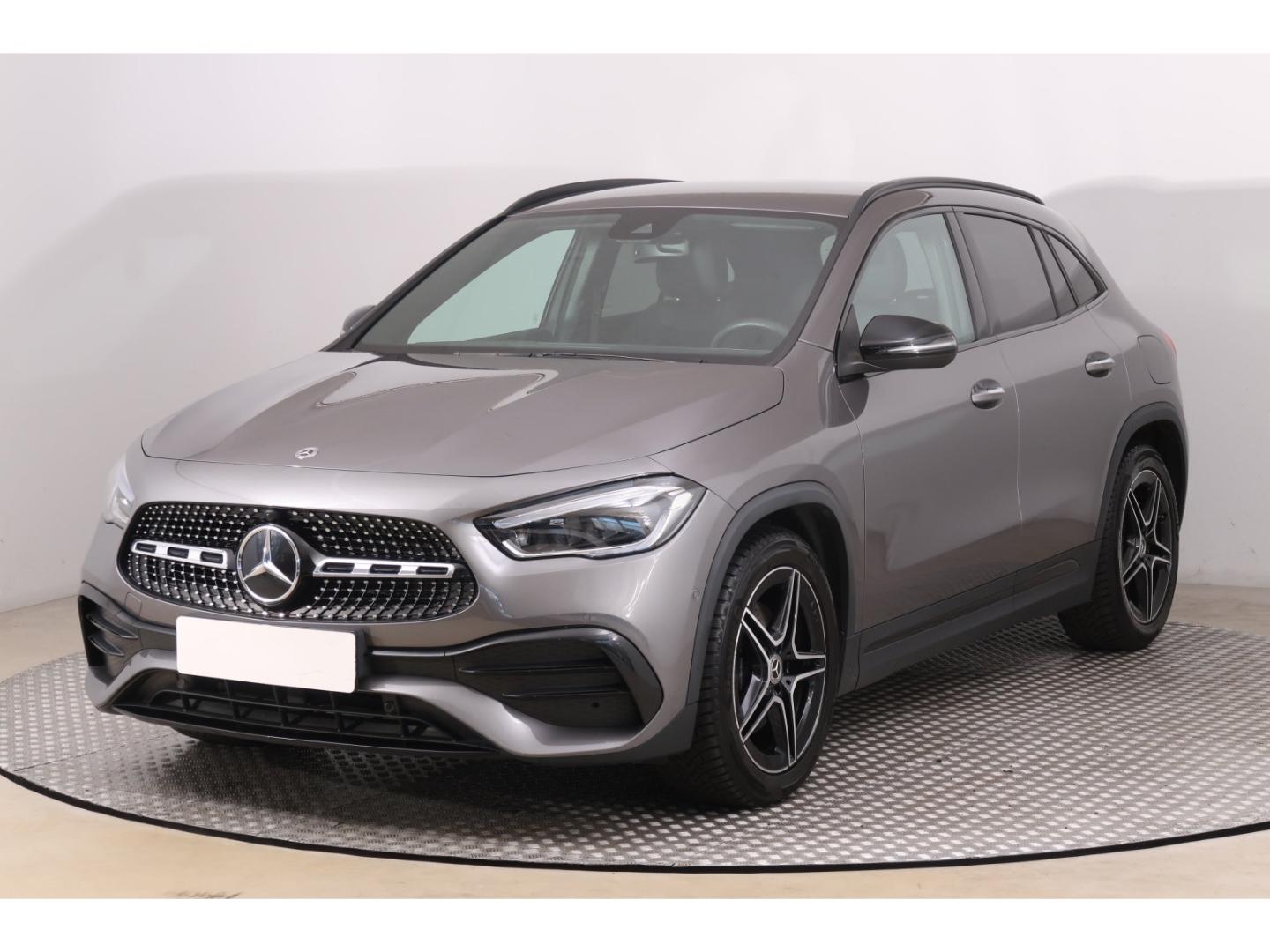 Mercedes-Benz GLA 200 d 4Matic AMG Line AHK+LED+Kamera+NightPa