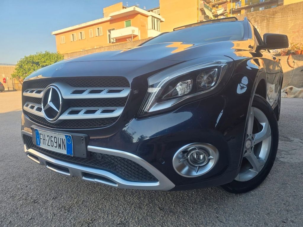 Image of Mercedes-Benz GLA 220