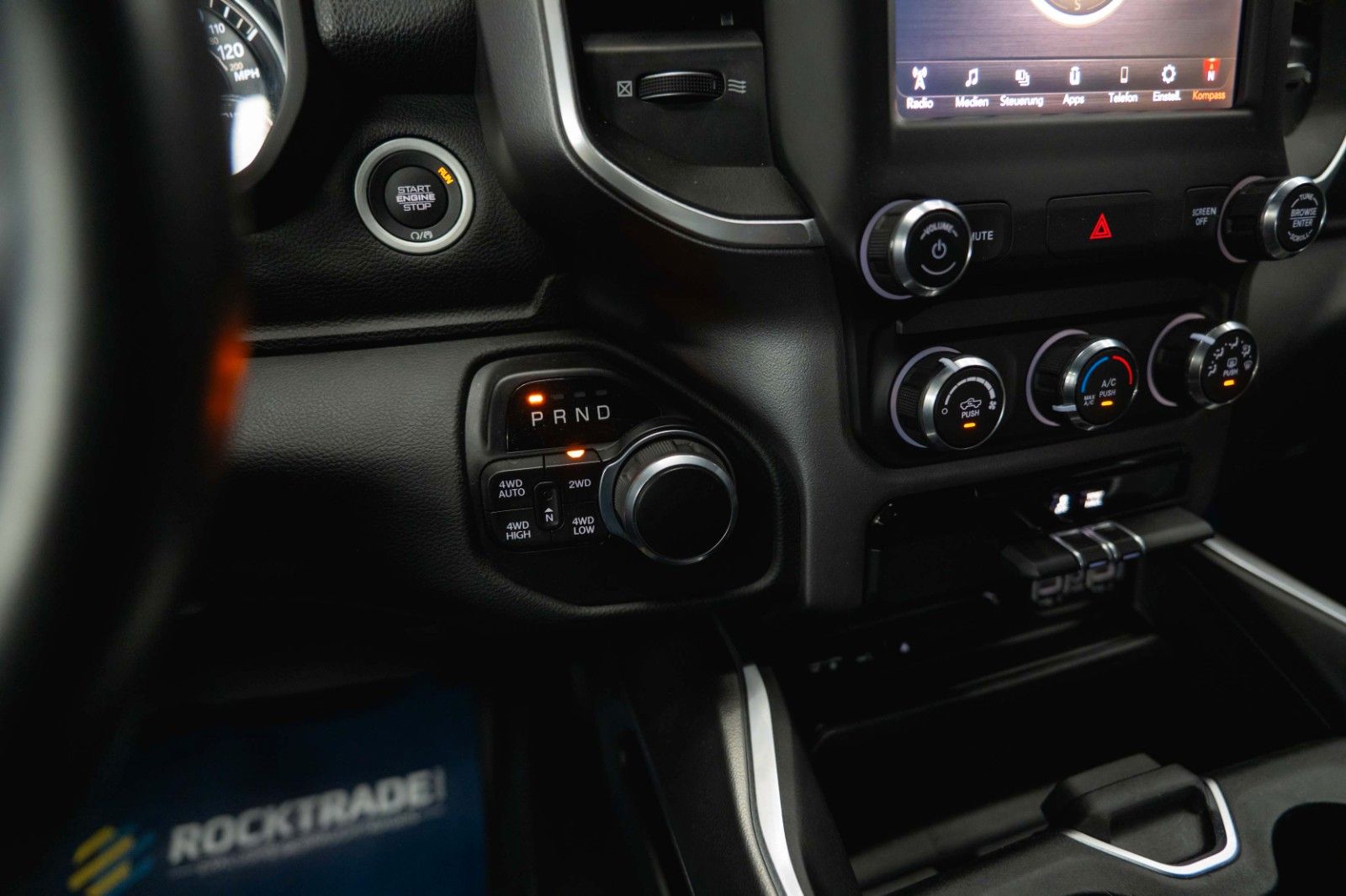 Fahrzeugabbildung Dodge RAM 5.7 V8 HEMI 4x4 OFFROAD Night Limited 19%