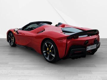 2022 Ferrari SF90 照片 8