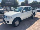 Mitsubishi L200 2.4 DI-D/154CV Club Cab Inform - gebrauchte Mitsubishi L200 aus dem Jahr 2016