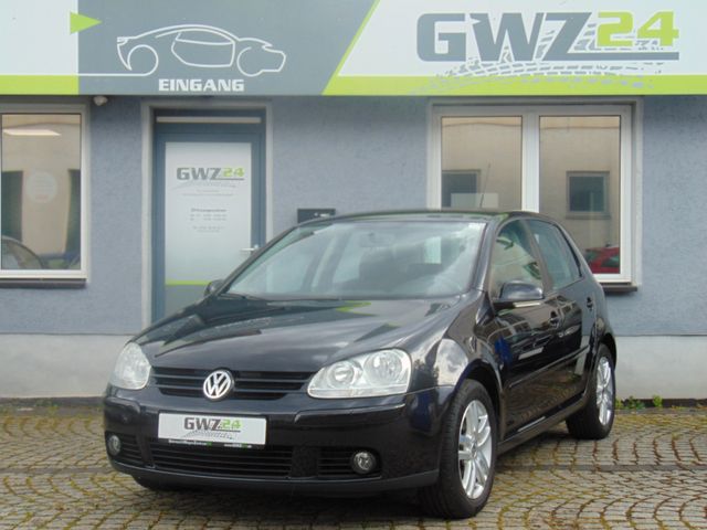 Volkswagen Golf V Lim. Tour 1.6*KLIMAAUT*SHZ*TEMPOM*PDC*ALU