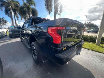 Ford F 150 Lightning SXT AWD  Elektro 2023 dunkelblau