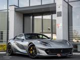 Ferrari 812 6.5 V12 Superfast HELE / Lift / Passenger / - graue Ferrari 812