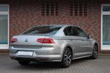 Volkswagen Passat 1.8 TSI Lim. HIGHLINE R-LINE *ACC*LED*PAN - gebrauchte VW Passat aus dem Jahr 2016