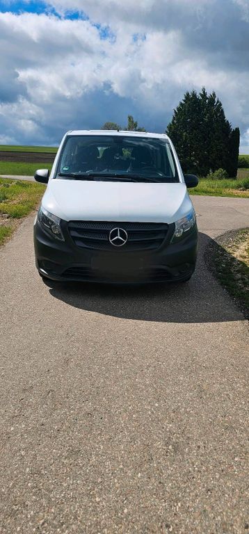 Image of Mercedes-Benz Vito
