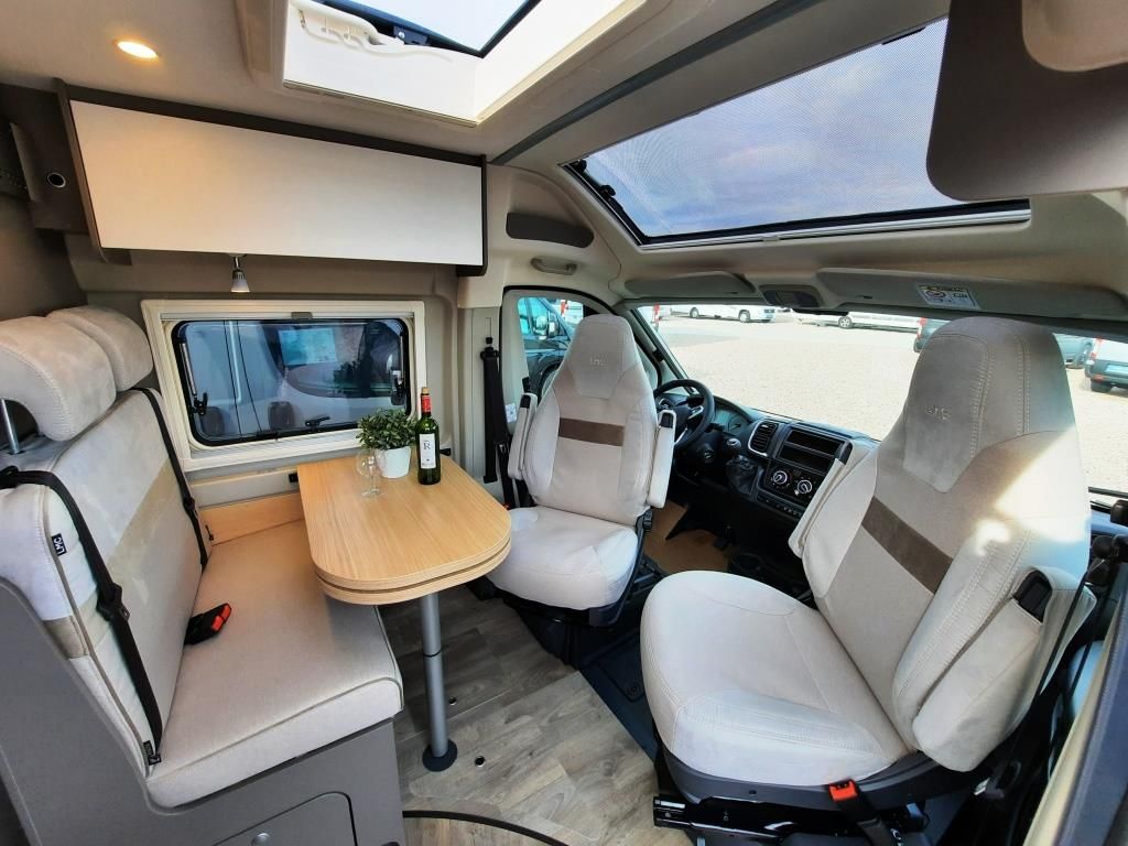 Fahrzeugabbildung LMC Innovan 600 Verfüg./Sparen Sie 12.001,- €