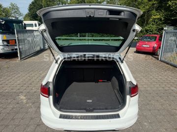 Volkswagen Passat Variant - 9