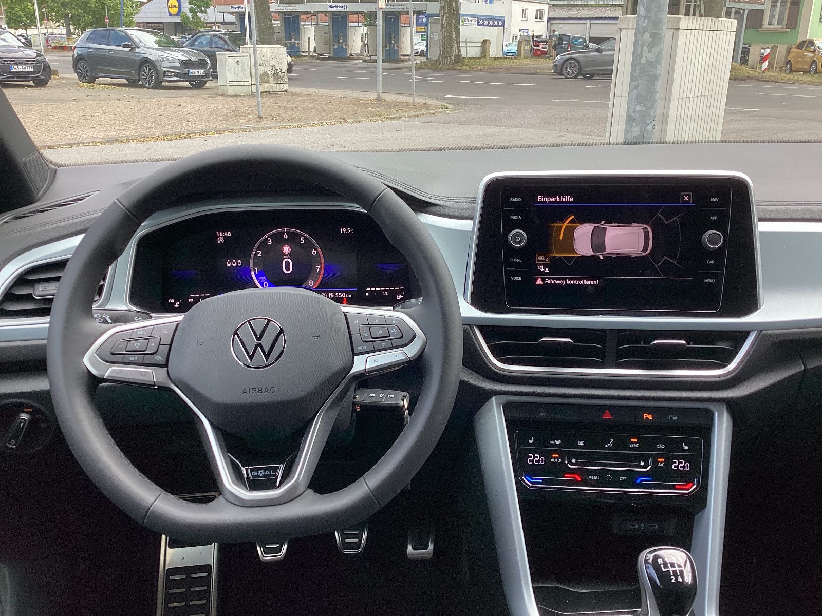 Fahrzeugabbildung Volkswagen T-Roc Goal 1.0 TSI LED  ACC