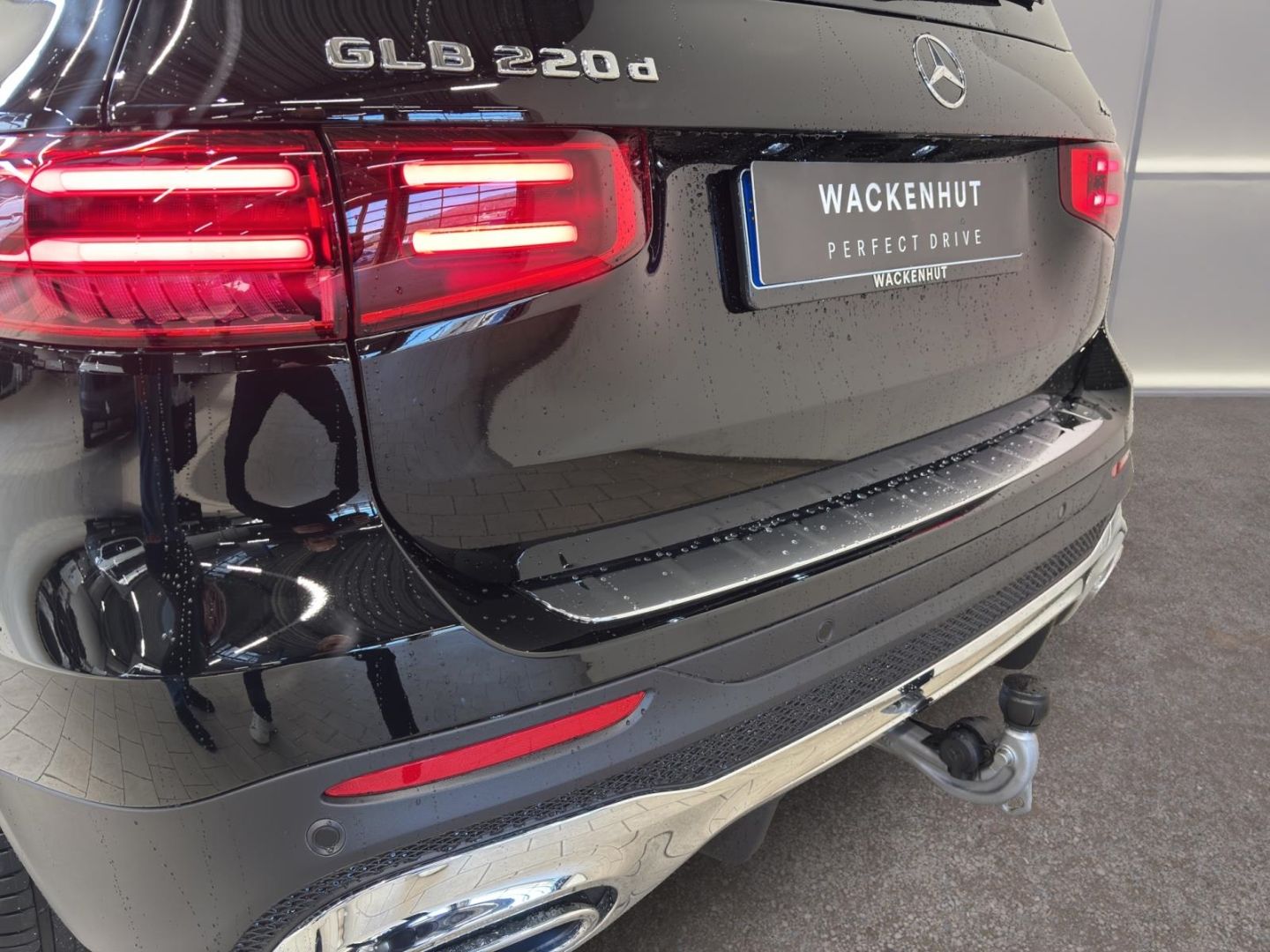 Mercedes-Benz GLB 220 d 4M AMG LINE PREMIUM AHK DIST OFFR 360° foto 16