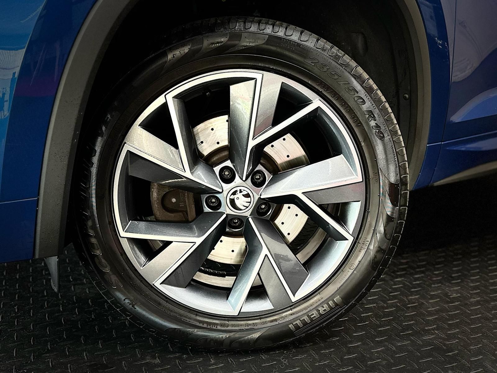 SKODA Kodiaq 2.0TDI SPORTLINE 4x4 LED#AHK#ACC#PANO#CAM - Image 9