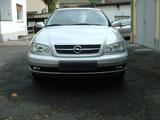 Opel Omega B Caravan 2,2L - Opel Omega mit Benzin-Antrieb: Kombi, Klimaanlage, B Caravan